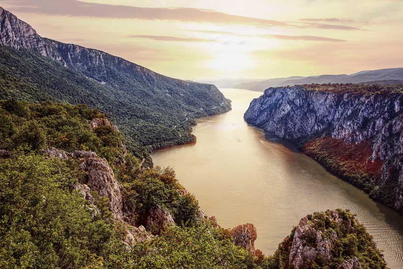 Derdap National Park - Serbia: Djerdap River - Iron Gate