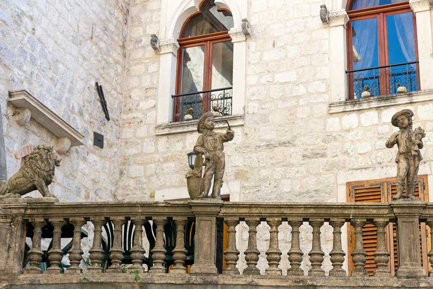 See Beautiful statues on your day trip to Kotor old town