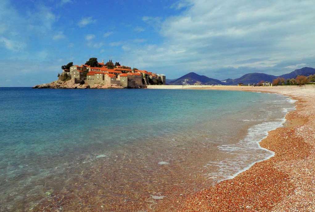 Dubrovnik to Montenegro  - get yourself ready, as adventure is waiting just around the corner!