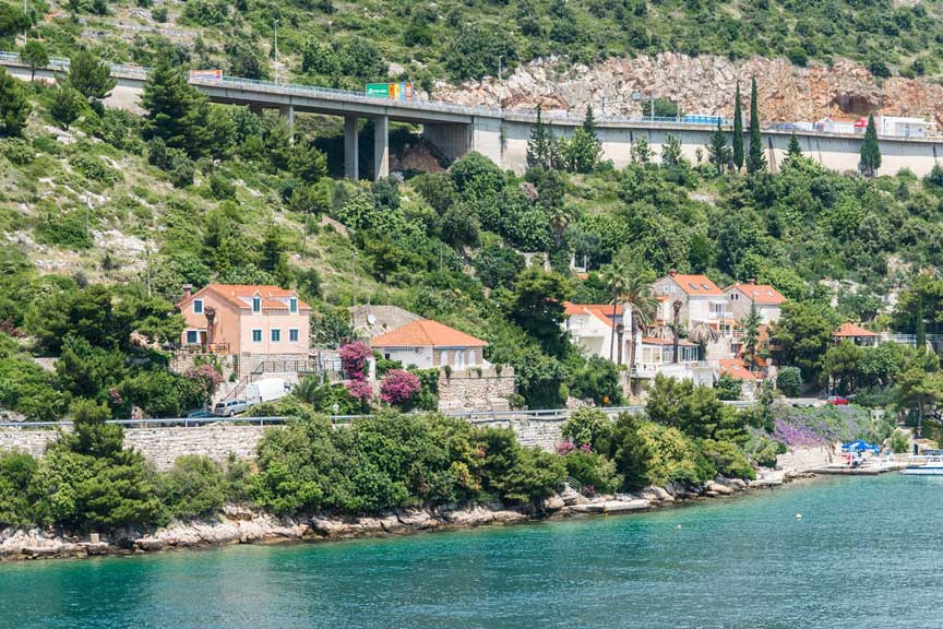 Travelling by bus from Dubrovnik to Kotor