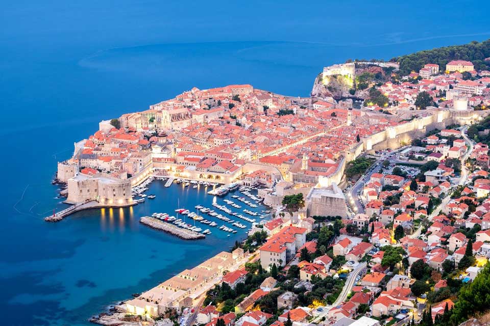 Dubrovnik to Montenegro, Croatia-Montenegro
