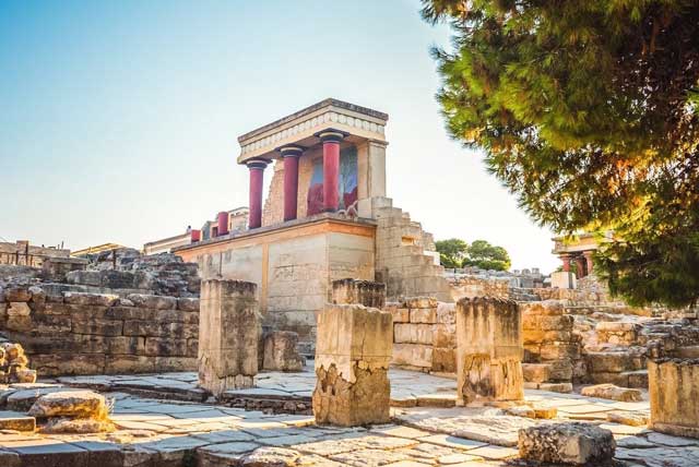 knossos palace crete