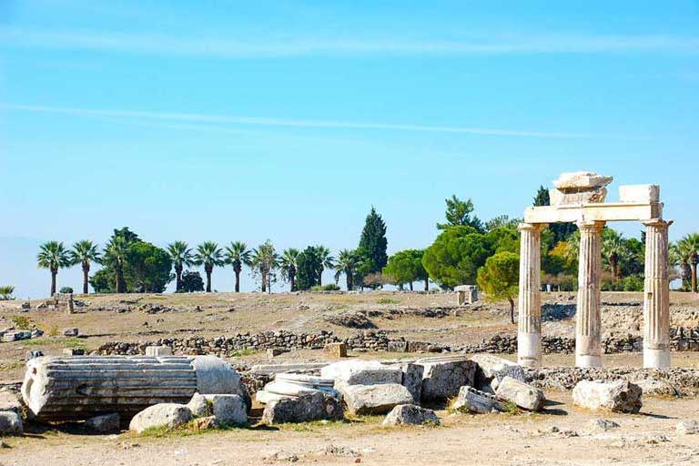 Cleopatra antique pools stand in ancient Hierapolis